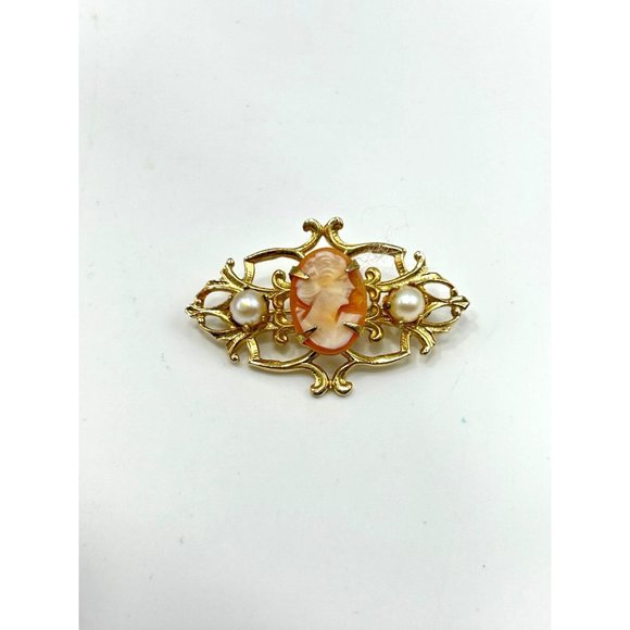 Vintage Petite Cameo Pin Genuine Carved Shell Gold Tone Setting Faux Pearls - Picture 2 of 8